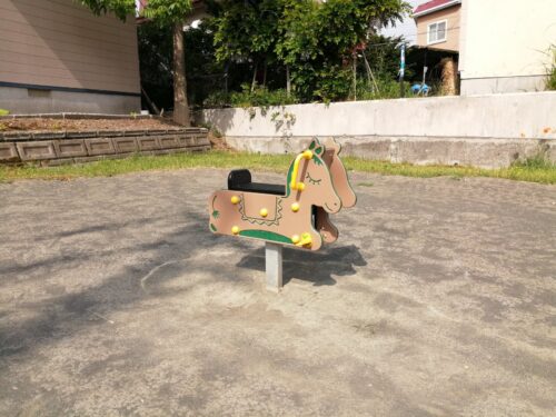 藤野ハチドリ公園のスプリング遊具