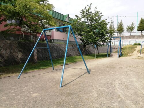 藤ヶ丘あおぞら公園のブランコ