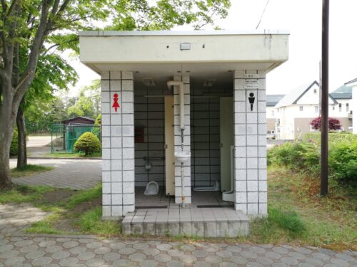藤が丘高台公園のトイレ