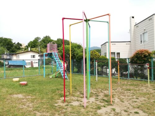 藤の沢チビッコ公園の登り棒