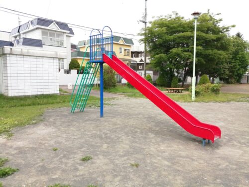 藤が丘公園のすべり台