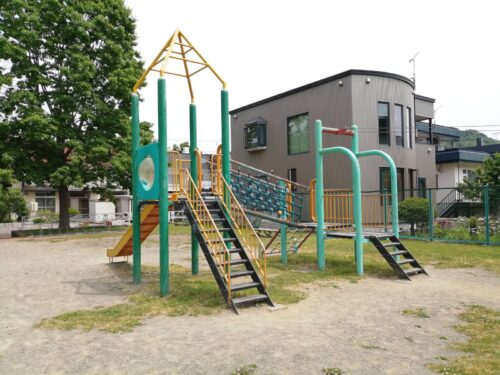 藤野ふじみ公園の複合遊具