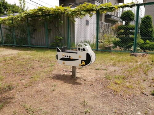 藤野本通ひまわり公園のスプリング遊具